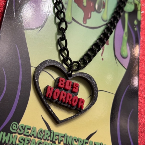 80s Horror Necklace - Picture 1 of 6